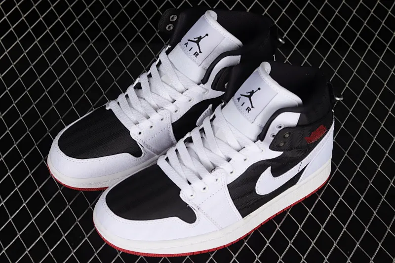 All categories Air Jordan Jordan series basketball shoes Air Jordan 1 Mid G version pure original Air Jordan 1 Mid UT "Black White" AJ1 Joe 1 white, black and purple stitching Zhongbang basketball shoes DD9338-016